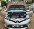 Toyota Vitz 2015 Nyeupe - 4