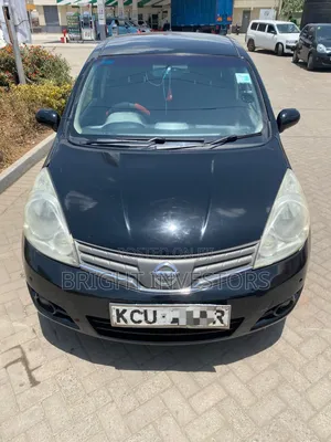 Nissan Note 2012 Nyeusi