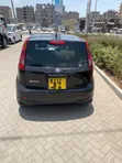 Nissan Note 2012 Nyeusi - 4