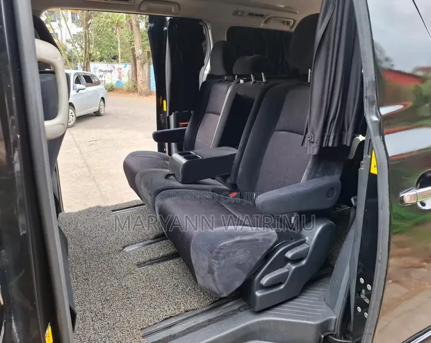 Toyota Vellfire 2010 Black - 1