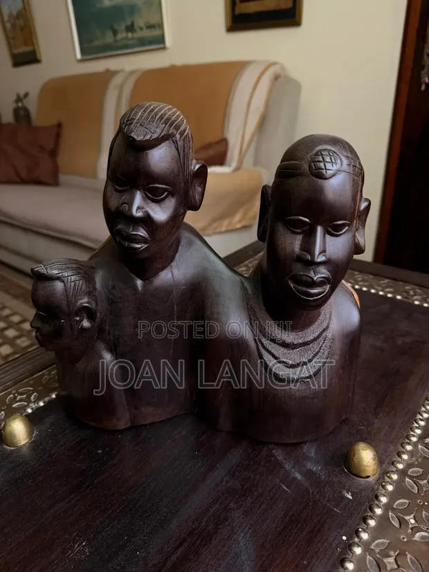 Vintage 1950s Hand-Carved African Ebony Sculpture - 1