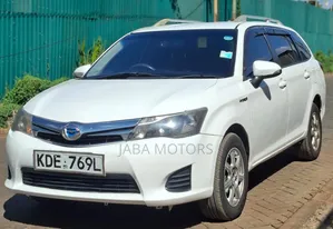 Toyota Corolla Fielder 2015 Hybrid White