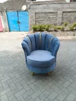 Grey Single Flower Seat with Gold Deco - 1