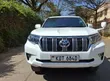 Toyota Land Cruiser Prado 2.7i 2011 Nyeupe - 1