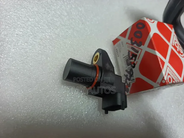 Mercedes-Benz Sensor ya Nafasi ya Camshaft ya Injini (005 153 13 28) - 1