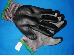 Anti-Cut Level 5 Gloves