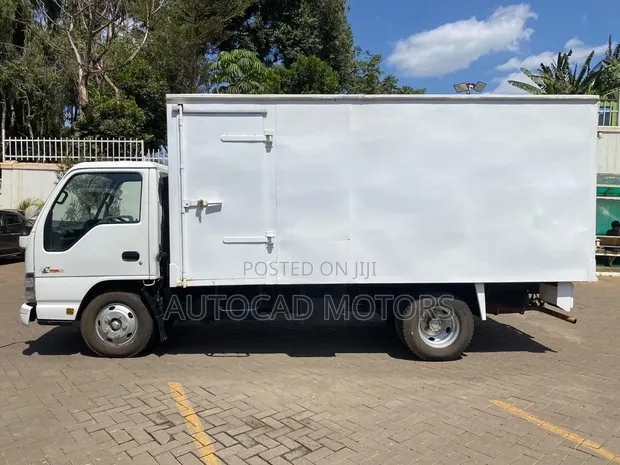 Isuzu NKR Local 2016 White - 1