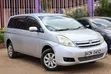 Toyota Isis 2010 Nyeusi - 3