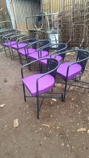 Viti vya Purple Mabati