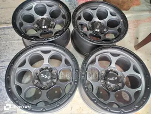 Rims za 17-Inch Zilizotumika kwa Prado, Double Cab, Pajero