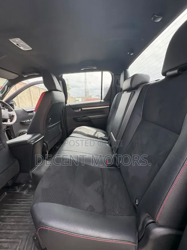 Toyota Hilux Revo GR Sport 2.4 Diesel 4WD 2021 - 1