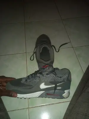 Nguo za Nike za Nike - Saizi 39.5