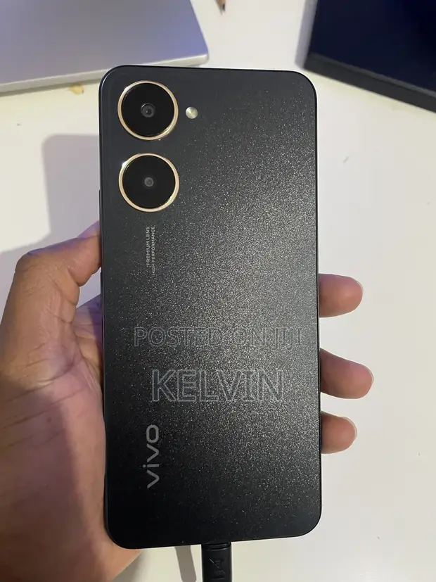 Vivo Y03 64GB Black - 1