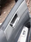 Milango na Buti ya Subaru Forester - 3