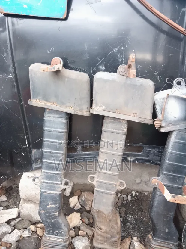 Isuzu 4.3 Snorkel with Clamps - 1