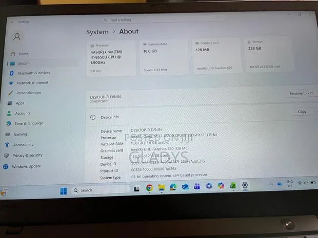 Lenovo ThinkPad X1 Carbon (6th Gen) i7, 16GB RAM, 256GB SSD - 1