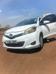 Toyota Vitz 1.0 FWD 5dr 2013 White - 1
