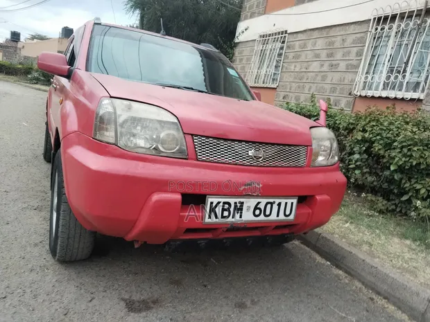 Nissan X-Trail 2004 Red - 1