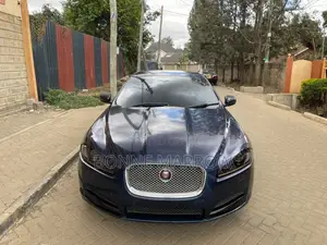 Jaguar XF 2014 2.0L Turbo Sedan