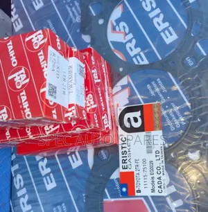 Toyota 2TR Engine Gasket Set, Con Rod Bearings, Main Bearings, Thrust Washers & Valve Seals