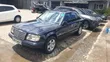 Mercedes-Benz E200 1990 Bluu - 3