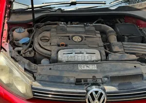Volkswagen Golf 2013 Nyeusi