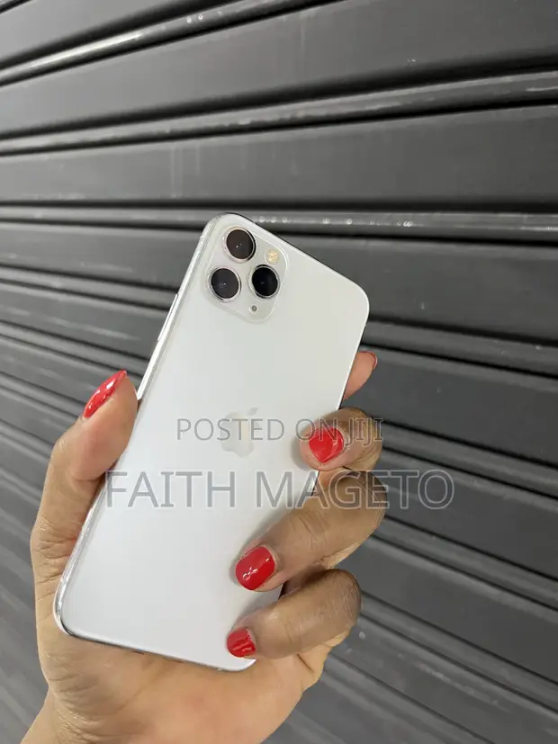 Apple iPhone 11 Pro 256GB Silver (Face ID Haifanyi Kazi) - 1