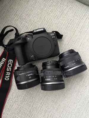 Canon EOS R10 Camera and RF Lens Package