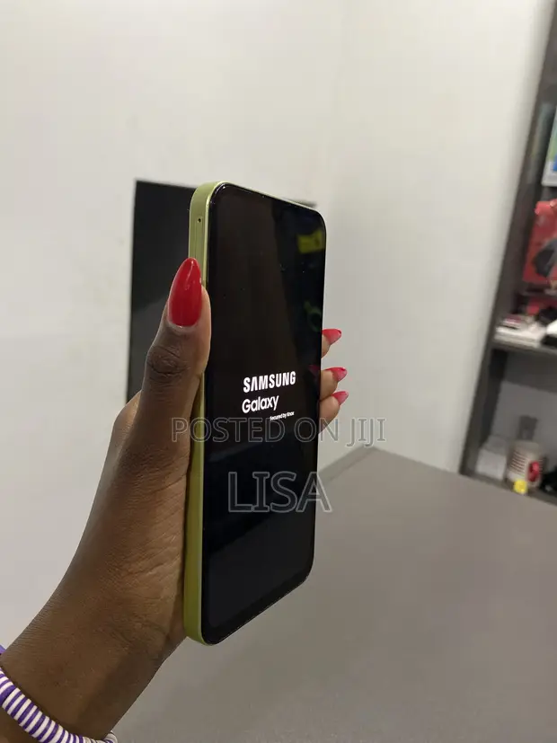 Samsung Galaxy A15 128GB Njano - 1