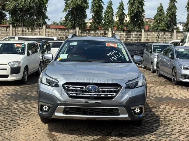 Subaru Outback Premium AWD 2023 Nyeupe - 1