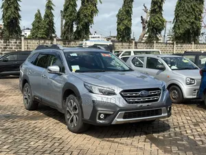 Subaru Outback Premium AWD 2023 Nyeupe