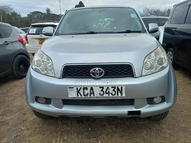 Toyota Rush 1.5 RWD 2007 Silver - 1