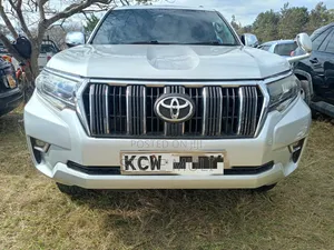 Toyota Land Cruiser Prado TX 2012 Silver