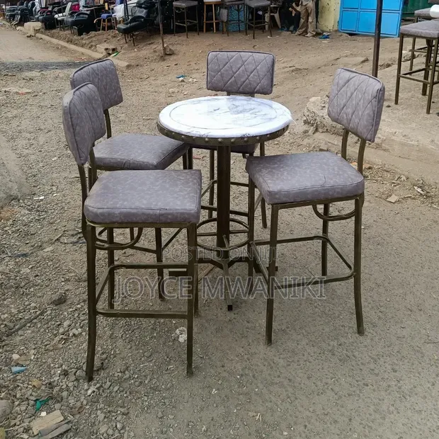 Luxury Modern Bar Chairs and Table Set - 1