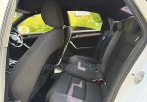 Audi A4 2.0T Premium quattro 2014