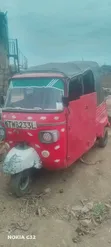Piaggio 2019 Red - 2