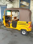 Bajaj RE Tuk-Tuk 2021 Dhahabu - 3
