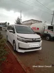 Toyota Voxy Hybrid V 2WD 7-Seater 2016 - 2