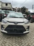 Toyota Raize 1.0 FWD 2020 Beige - 1