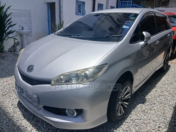 Toyota Wish 2015 Silver - 1