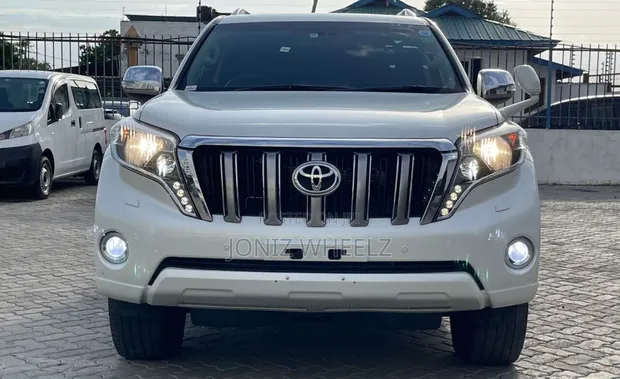 Toyota Land Cruiser Prado 2.7 VVT-i 2016 Nyeupe - 1