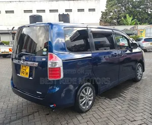 Toyota Noah 2.0 158hp FWD (Viti 8) 2009 Bluu