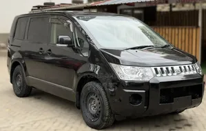 Mitsubishi Delica D:5 2019 Black