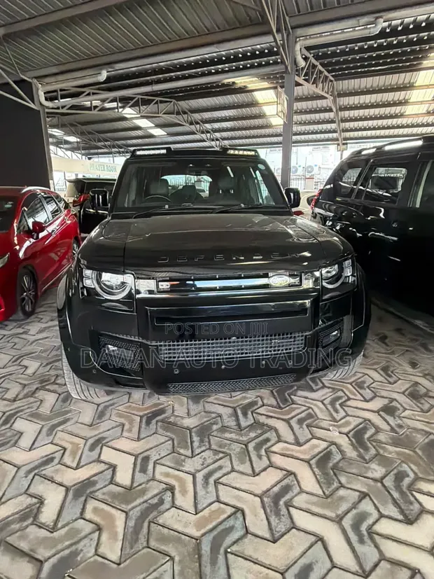Land Rover Defender 2022 Black - 1