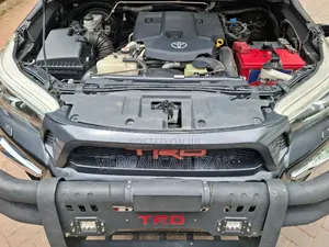 Toyota Hilux Revo 2018 Double Cabin