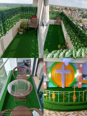 Ufungaji wa Mikeka ya Nyasi za Kustarehesha za Balcony