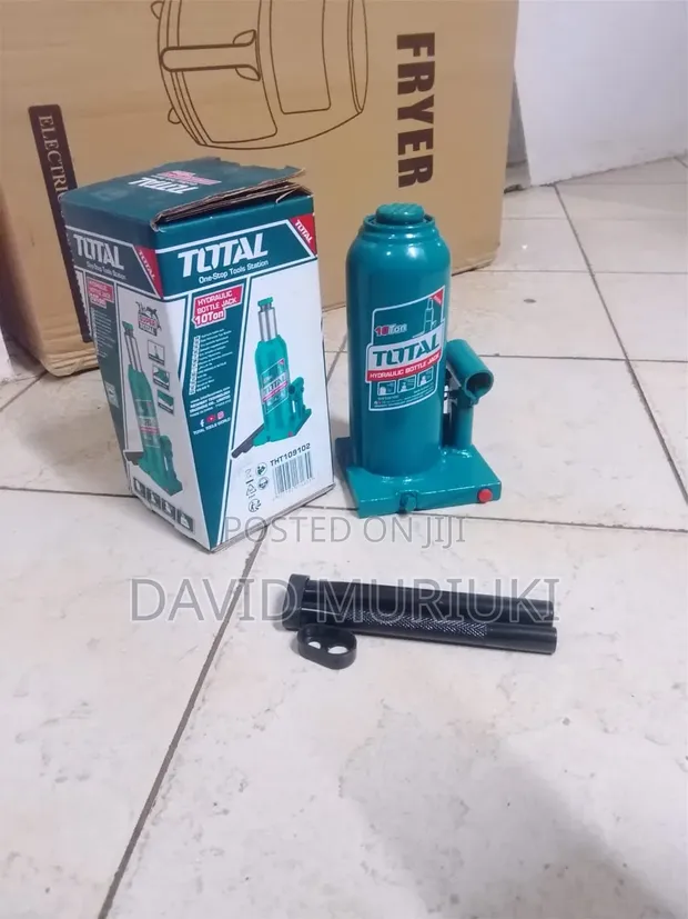 Total 10 Ton Hydraulic Jack - 1