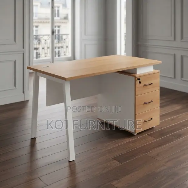1400mm Modern Home Office Desk with Lockable Drawers - 1