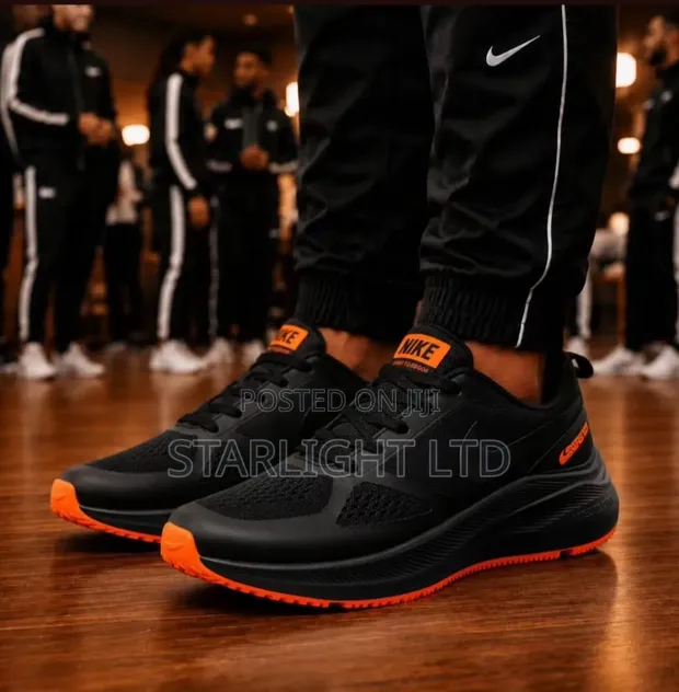 Nike Black Orange Trainers 40-45 - 1