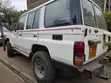 Toyota Land Cruiser 2011 Nyeupe - 3
